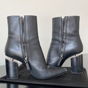 Alexander Wang detached black booties - mid-calf height - IT40